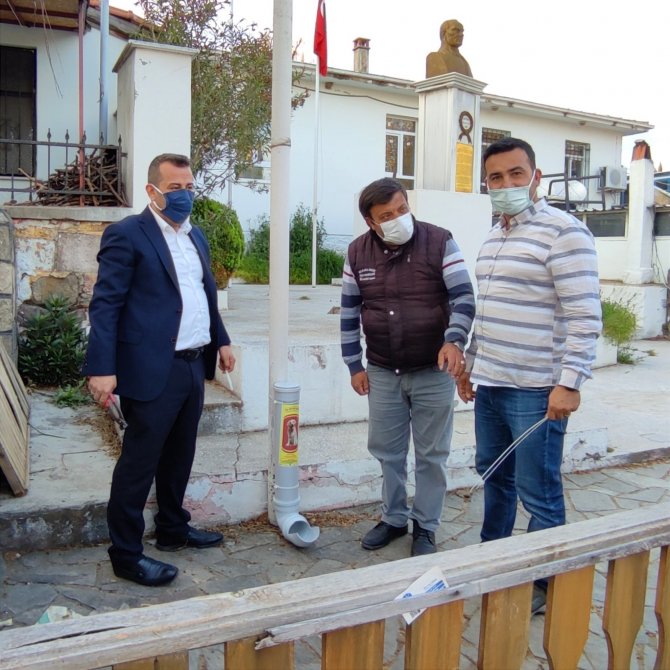 Altınoluk, sokak hayvanlarının mama ihtiyacını karşılıyor