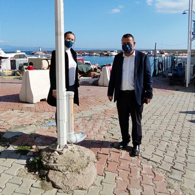 Altınoluk, sokak hayvanlarının mama ihtiyacını karşılıyor