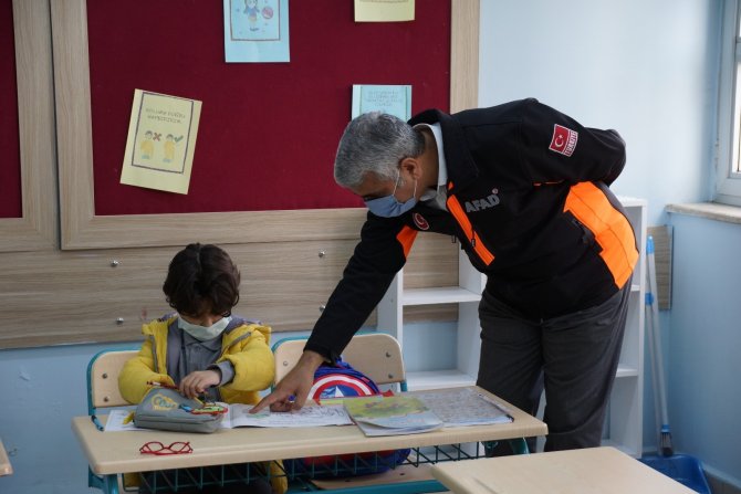 Aydın'da öğrenciler depreme karşı eğitim görecek