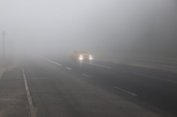 Bolu Dağı'nda göz gözü görmüyor: Görüş mesafesi 10 metreye düştü