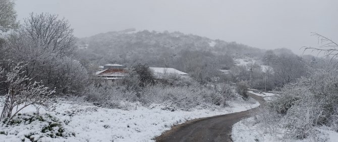 Kar yağışı Balkanlar'dan giriş yaptı: Trakya beyaza büründü
