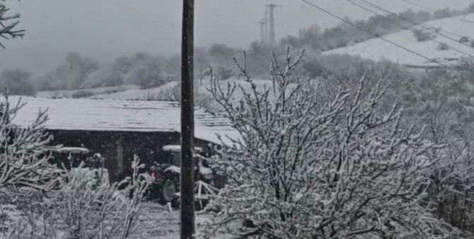 Kar yağışı Balkanlar'dan giriş yaptı: Trakya beyaza büründü