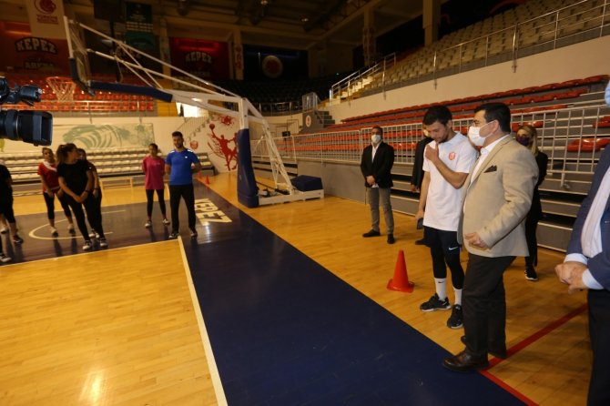 Kepez Belediyesi polis adaylarına ücretsiz eğitim veriyor