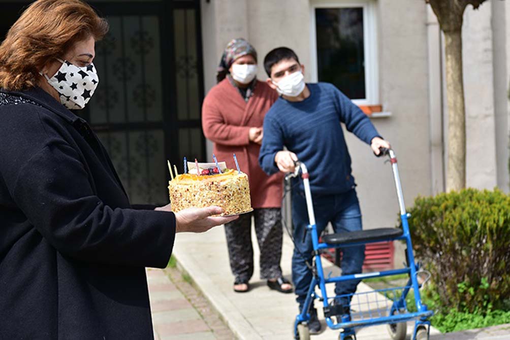 Başkan Yazıcı’dan Tuzla’nın Özel Çocuğu Yusuf’a anlamlı yeni yaş kutlaması!