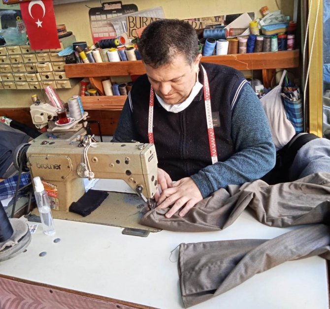 36 yıllık zanaatkar, çok sevdiği mesleğinin tarihe karışmasından korkuyor