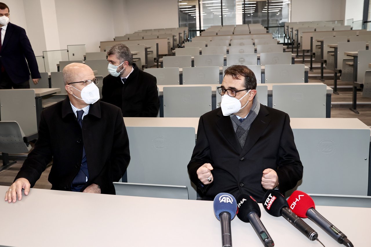 Bakan Dönmez'den kamu binalarında enerji verimliliği açıklaması "2023'e kadar 870 milyon lira tasarruf sağlanacak"