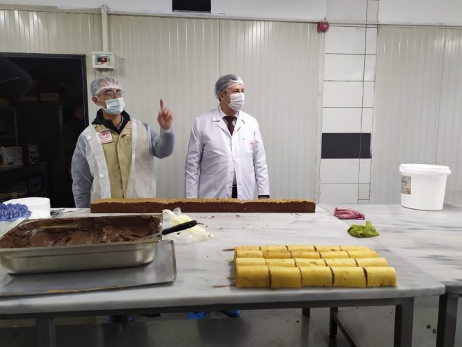 Denetim sırasında ceza yiyen işletmeci basın mensuplarına tepki gösterdi