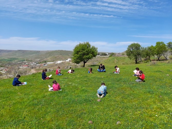 Hem ciğerleri, hem de zihinleri bayram etti, Açık havada okuma şenliği