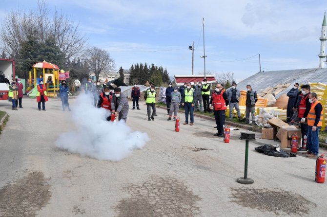 Isparta itfaiyesinin yangı tatbikatları sürüyor