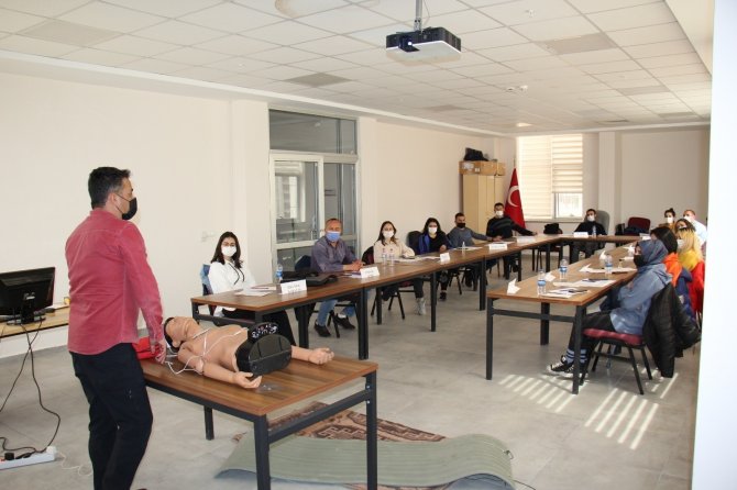 Kırıkkale’de bir yılda 513 kişiye temel ilk yardım eğitimi verildi