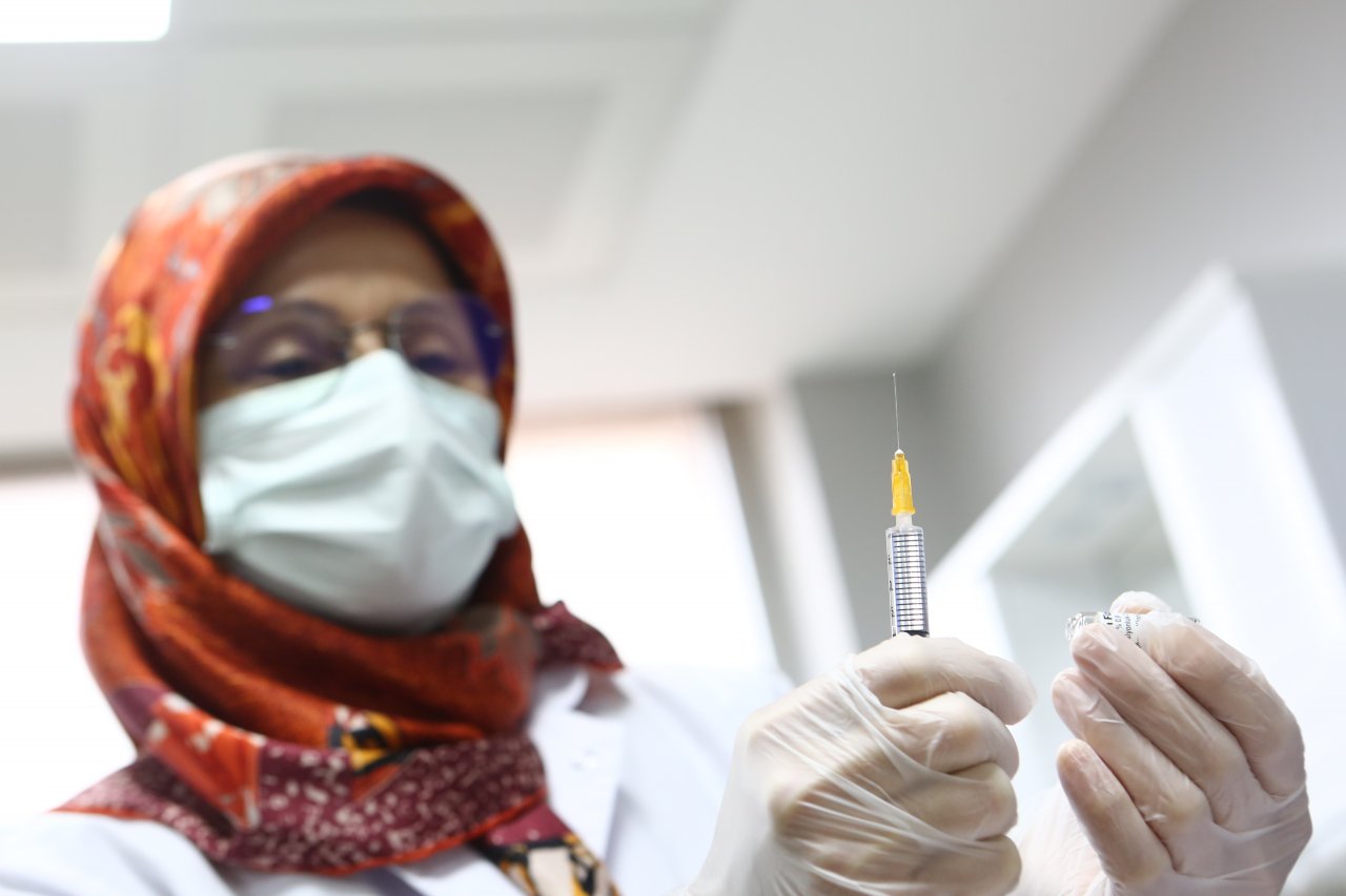 Kırmızı alarm veren Trabzon'da 65 yaş üstü bireylerin yüzde 80'i aşılandı