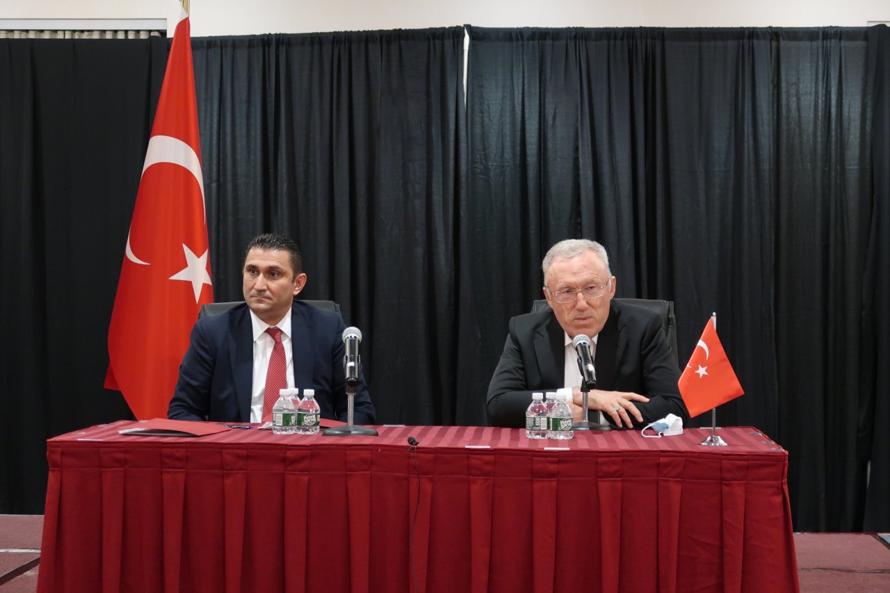 New York'ta Türk toplumu temsilcileri ile buluşan Türkiye'nin Washington Büyükelçisi Mercan ticari ilişkiler hakkında konuştu