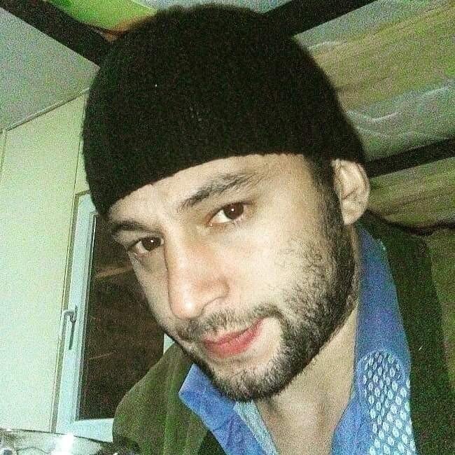 Oğlunu kontrol etmek için eve gittiğinde hayatının acısını yaşadı