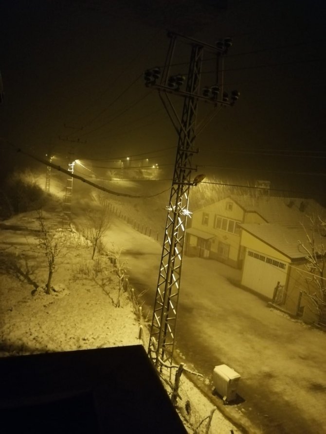 Zonguldak’ın yüksek kesimlerinde kar yağışı etkili oldu