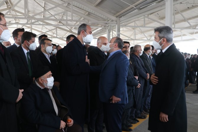 Adalet Bakanı'nın acı günü! Bakan Gül’ün annesi son yolculuğuna uğurlandı