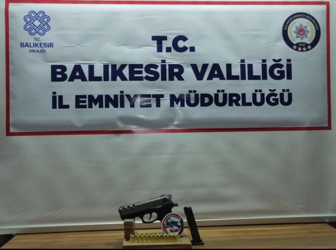 Balıkesir’de ekipler huzur için düğmeye bastı! Düzenlenen operasyonda 20 kişi yakalandı