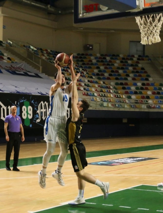Basketbol Ligi'nde heyecan dorukta! Kocaeli Kağıtspor:82 - Akhisar Belediye Basketbol:80