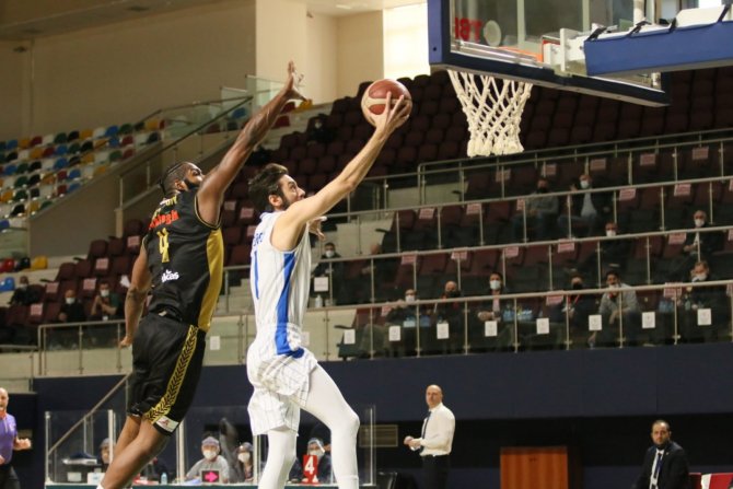 Basketbol Ligi'nde heyecan dorukta! Kocaeli Kağıtspor:82 - Akhisar Belediye Basketbol:80