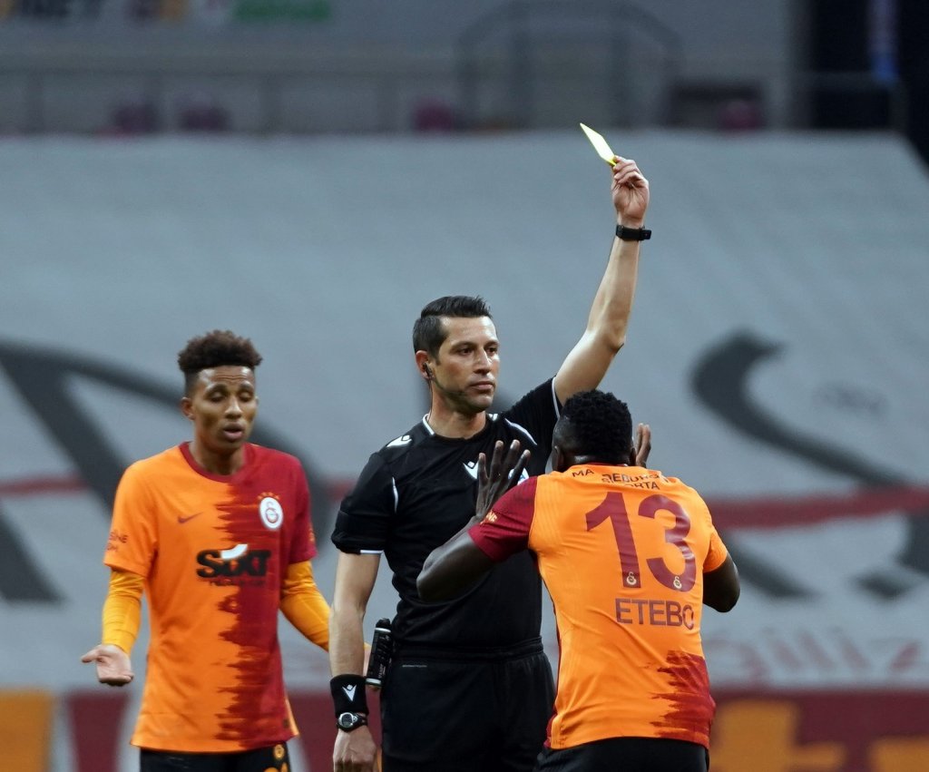 Galatasaray'dan hakeme isyan: 20. dakikada mesajı aldık!