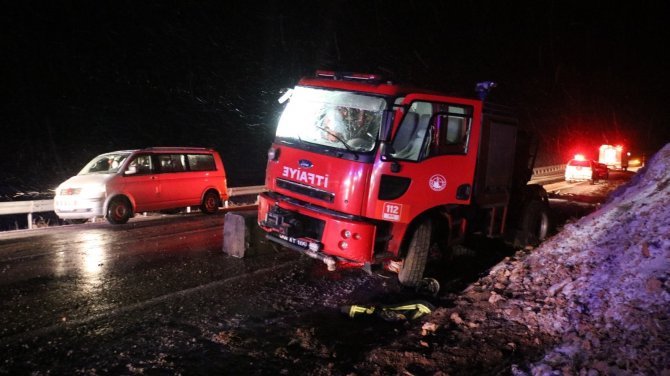 Sivas'ta Yangına giden itfaiye aracı kaza yaptı: 2’si ağır 5 yaralı
