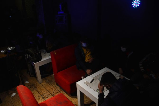 Sokağa çıkma yasağında doğum günü partisinin bedeli ağır oldu: 17 kişiye toplamda 58 bin 973 lira ceza kesildi