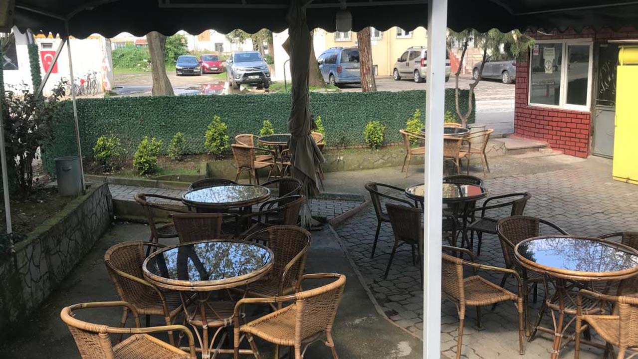 Eşine uygunsuz mesaj atarak taciz eden kişiyi defalarca bıçakladı!