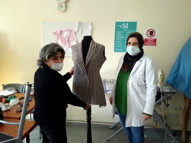 Mudanya'da ev kadınları tasarladıklarını satarak aile bütçesine katkı sağlıyor