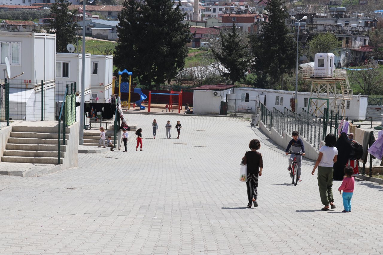 Buruk ramazan sevinci! Bayırbucak Türkmenleri bir ramazanı daha konteyner kentte karşılıyor