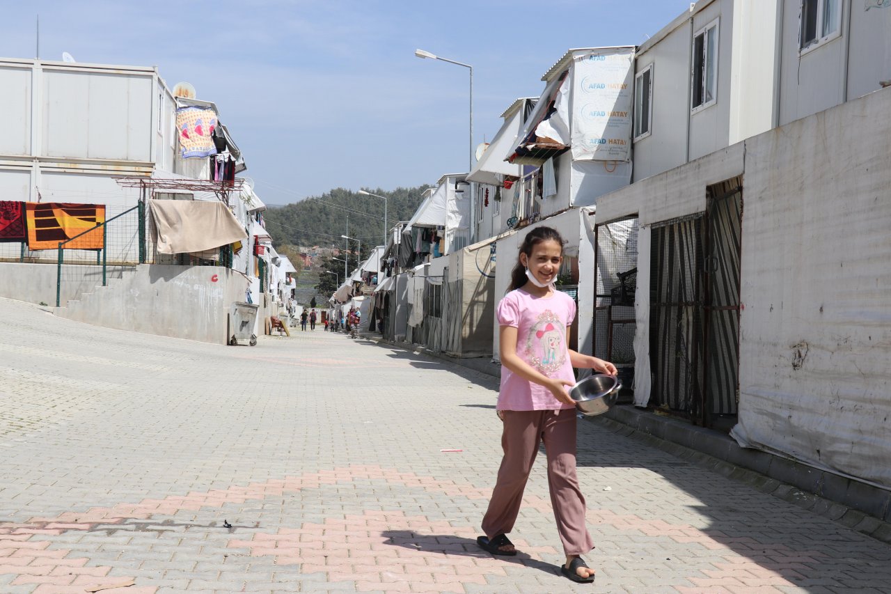 Buruk ramazan sevinci! Bayırbucak Türkmenleri bir ramazanı daha konteyner kentte karşılıyor
