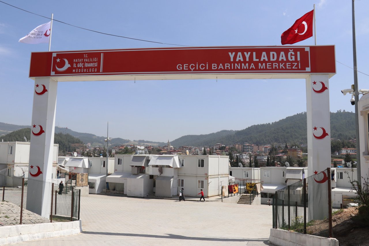 Buruk ramazan sevinci! Bayırbucak Türkmenleri bir ramazanı daha konteyner kentte karşılıyor