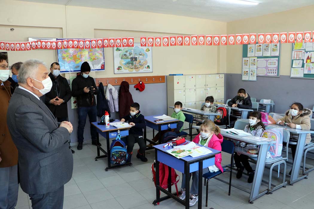 Bu hafta okul var mı 2021? Bu hafta yüz yüze eğitim, uzaktan eğitim var mı?