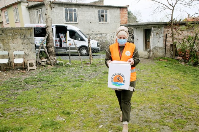 Atakum’da 4 binden fazla koli ihtiyaç sahibi ailelere ulaştırıldı