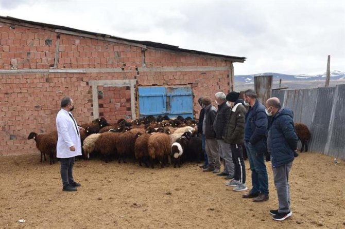 Bayburt’ta açılan çobanlık kursunun dersleri tamamlandı