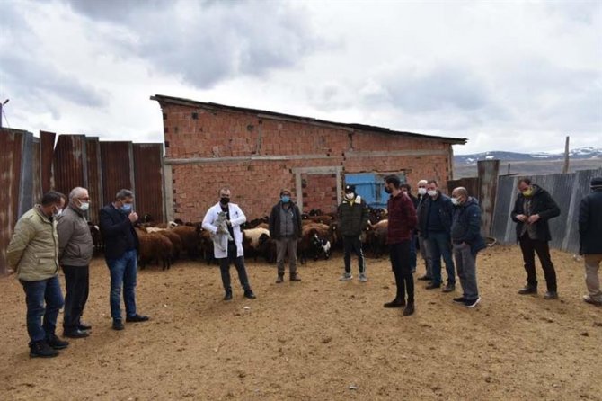 Bayburt’ta açılan çobanlık kursunun dersleri tamamlandı