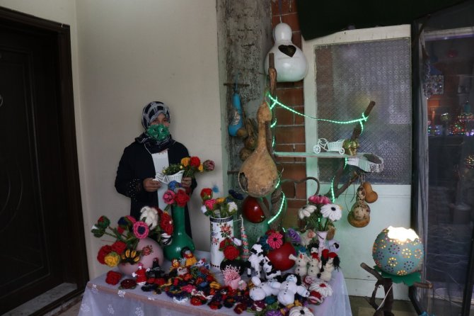 Evinin balkonunu atölyeye çevirdi: Dünyaya satış yapmayı hedefliyor