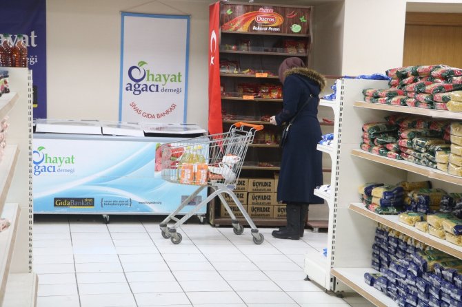 Ramazan kolisi başvuruları WhatApp'tan gerçekleşiyor