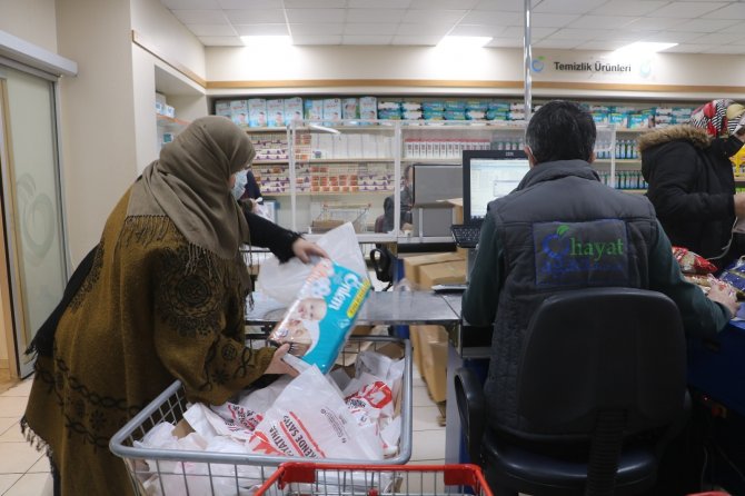 Ramazan kolisi başvuruları WhatApp'tan gerçekleşiyor