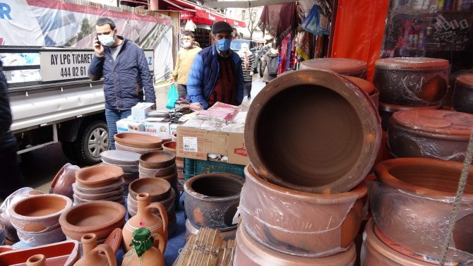 Ramazan’ın gelmesiyle güveç satışlarında artış yaşandı