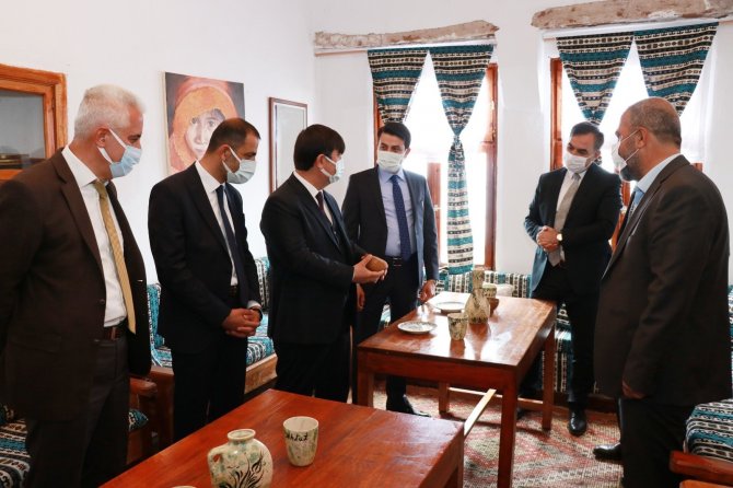 Tarihi konak restore edilerek kitap otağına dönüştürüldü