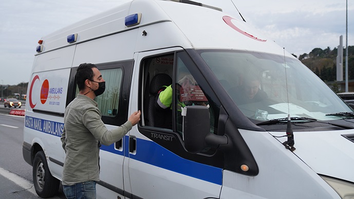 Tuzla Belediyesi'nden Ramazan'da yolda olanlara iftar sürprizi!