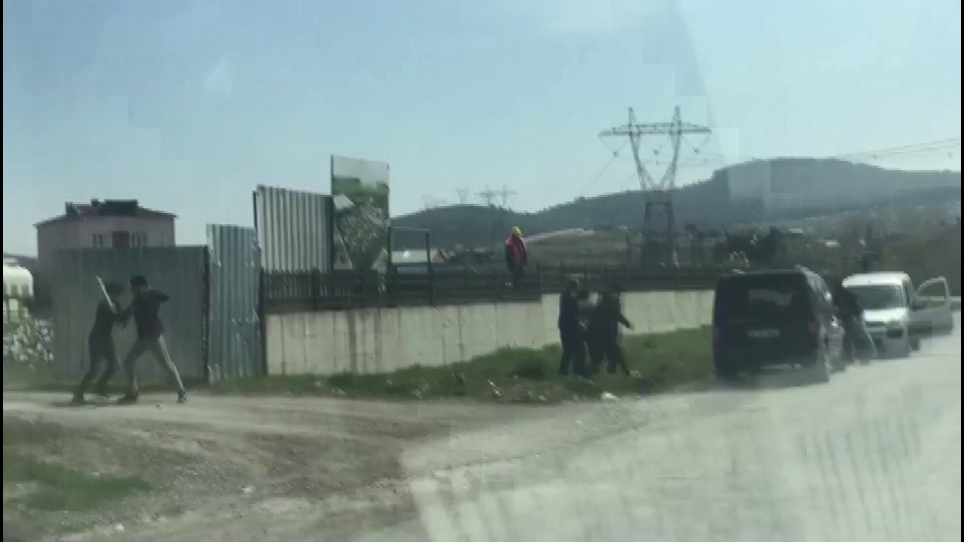 Şantiye işçileri birbirine girdi! Sultanbeyli’de sopalı yumruklu kavga