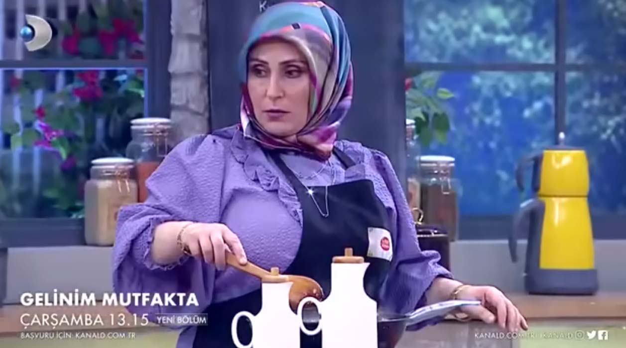 Gelinim Mutfakta'da bugün neden kaynanalar yarışıyor? Gelinim Mutfakta neden kayınvalideler yemek yapıyor 14 Nisan Çarşamba ?