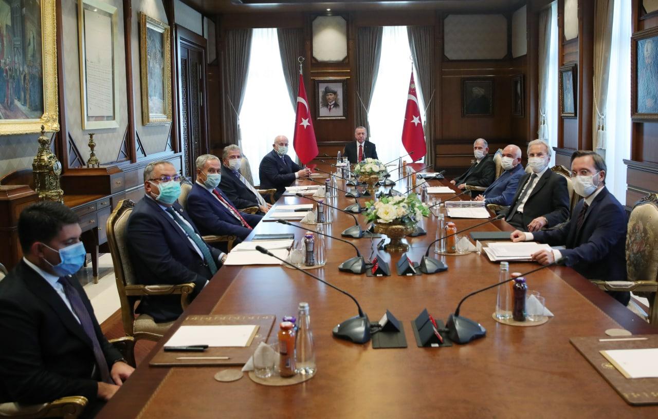 SON DAKİKA Eski Başbakan Yıldırım Akbulut hayatını kaybetti