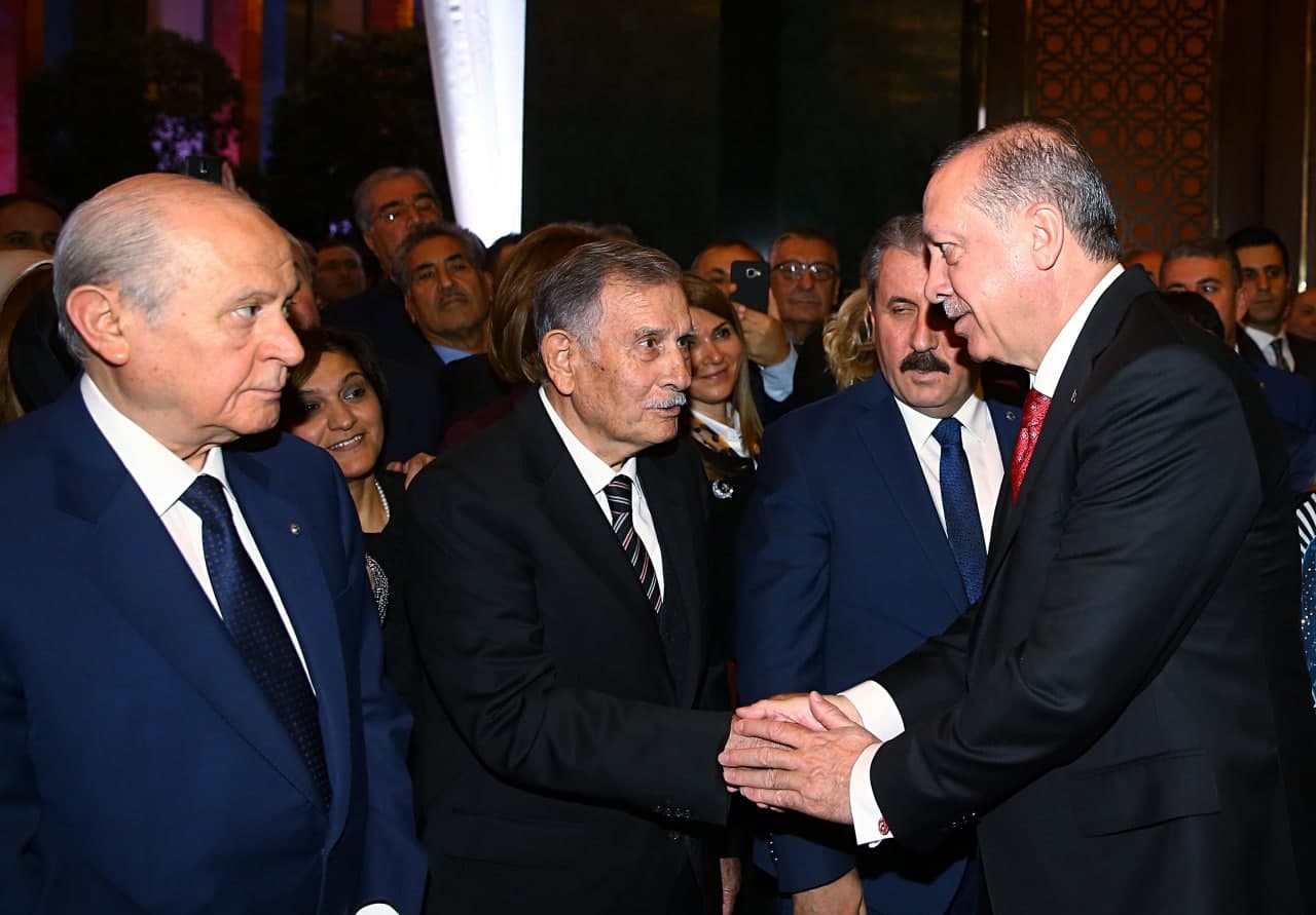 Eski Başbakan Yıldırım Akbulut kimdir? Nereli? Yıldırım Akbulut kaç yaşında ve neden öldü?