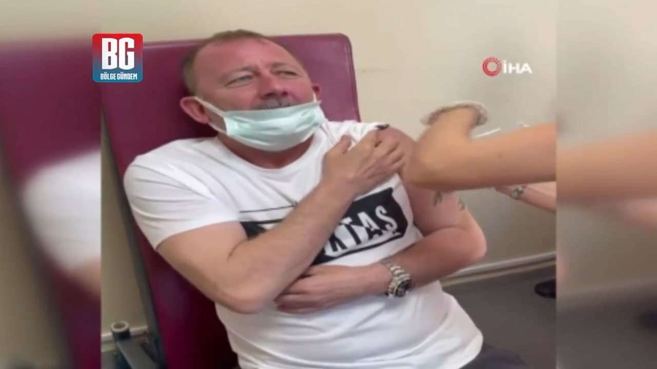 Sergen Yalçın koronavirüs aşısı oldu verdiği tepki olay oldu: Bu neymiş böyle ya