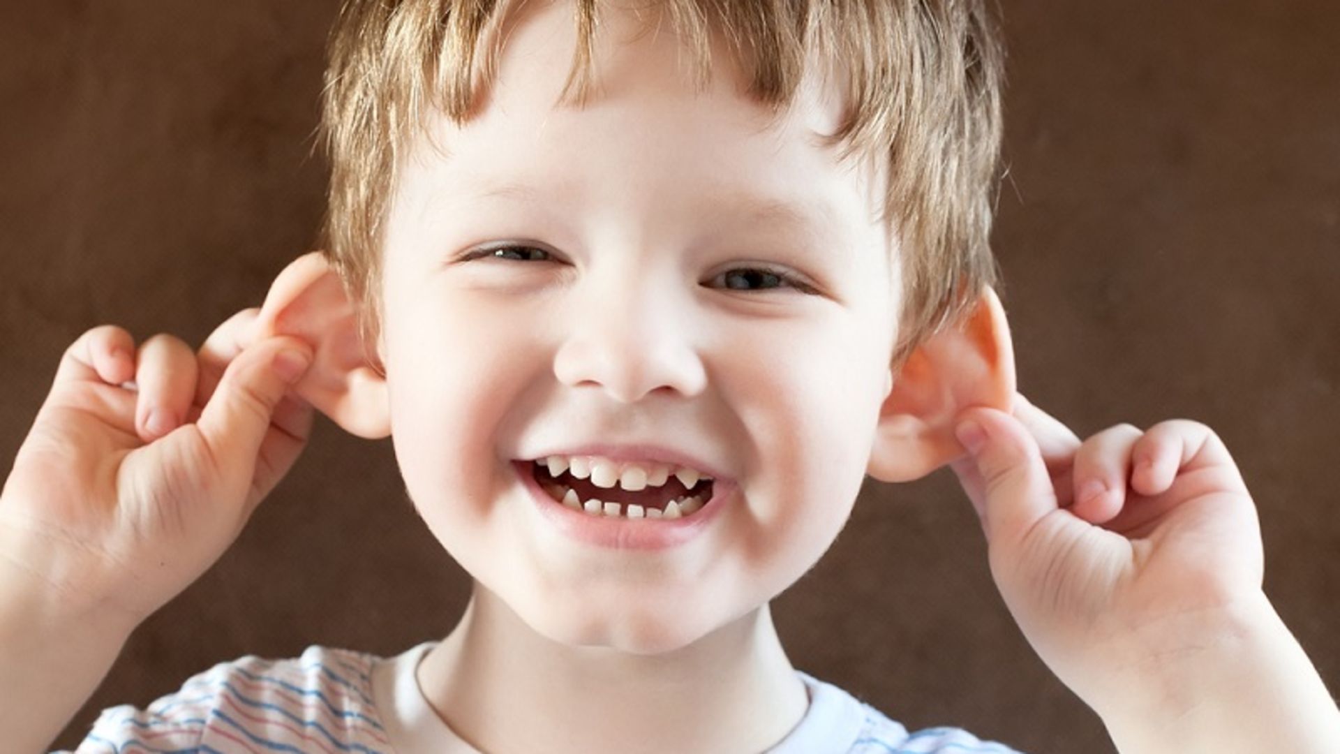 Çocuklarda işitme yetersizliğine dikkat! Sorun kulak nezlesi olabilir
