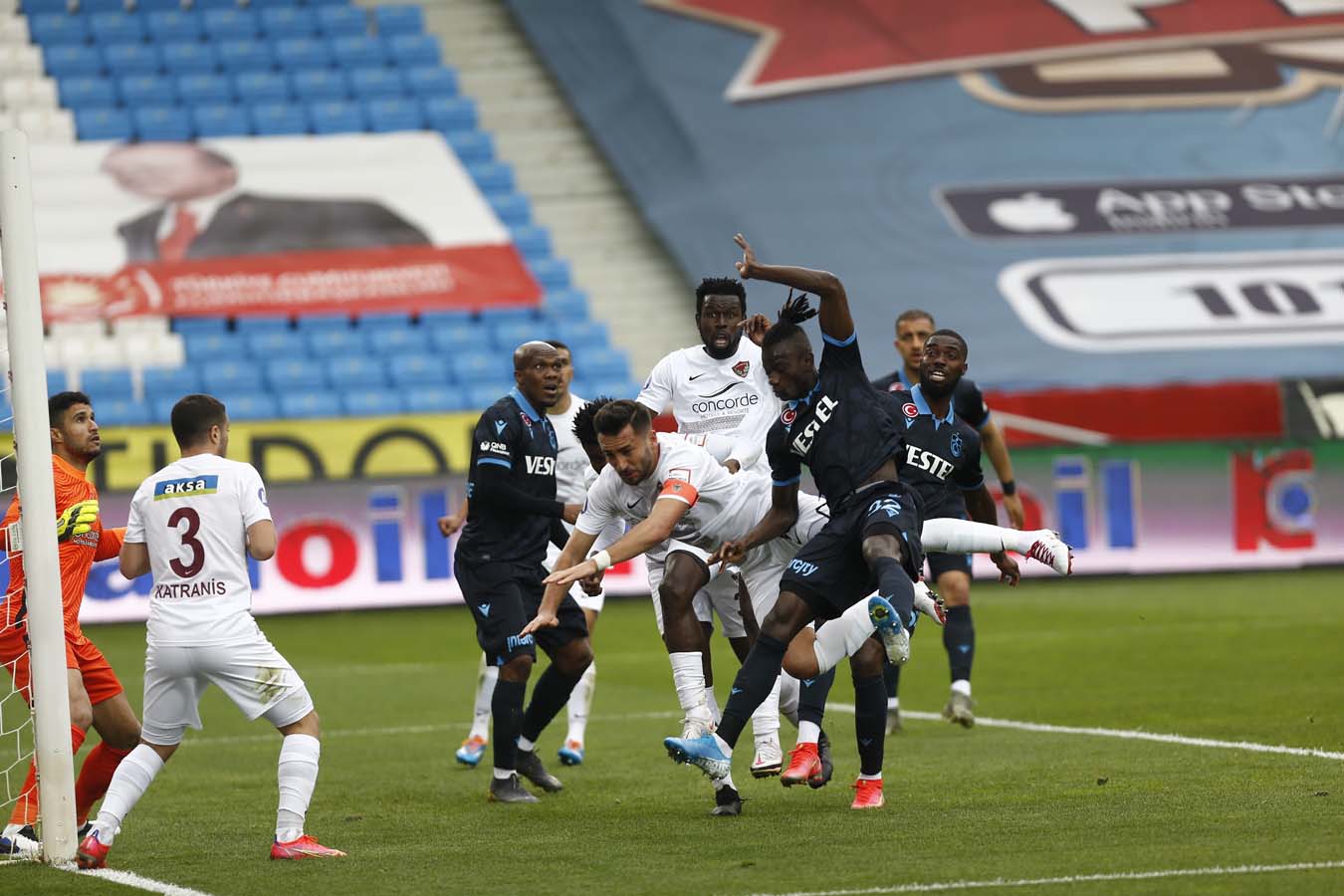 Son dakika| Trabzonspor, Hatayspor'a diş geçiremedi: 1-1