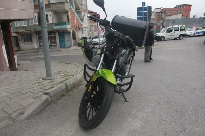 Samsun'da ambulans ile motosiklet birbirine girdi: 1 yaralı