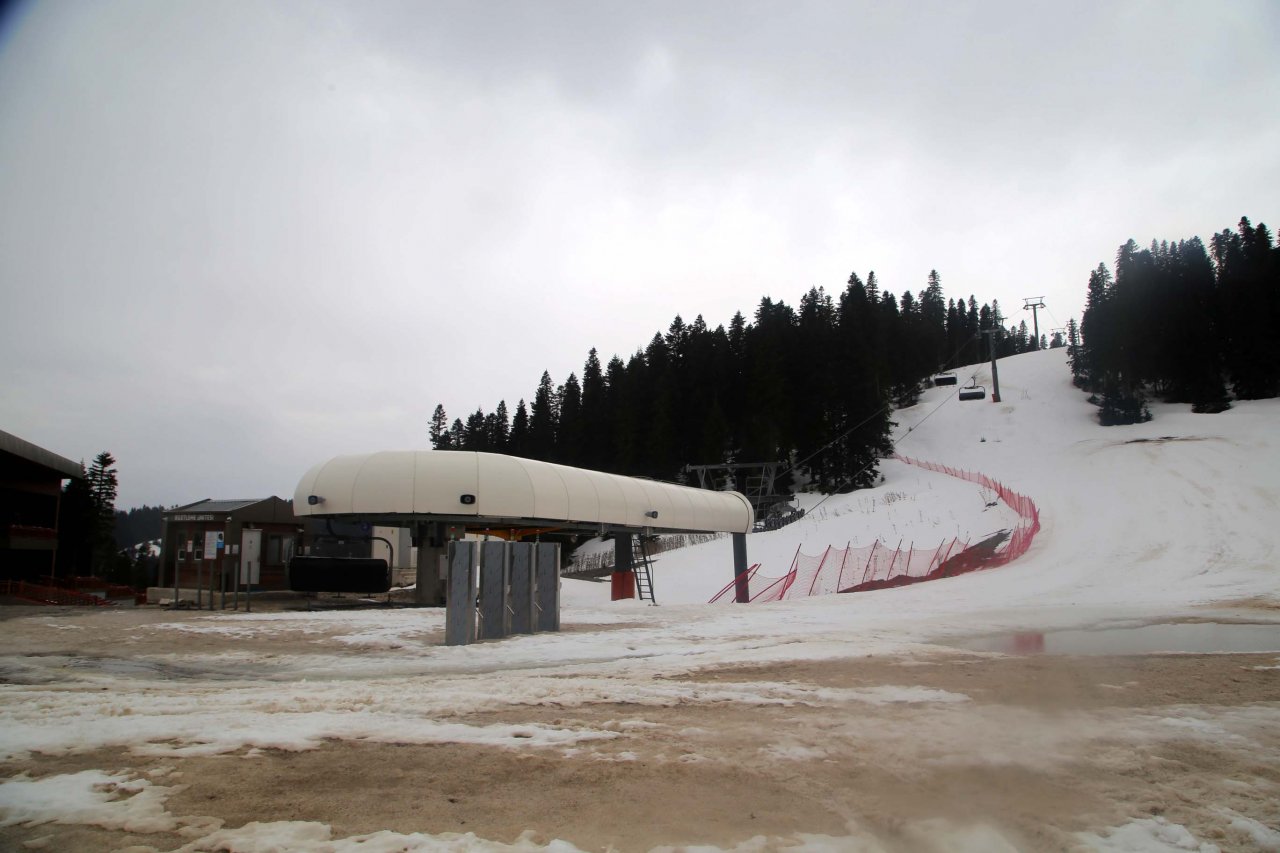 Kar heyecanı sona erdi! Ilgaz Dağı kayak sezonunun ardından sessizliğe büründü