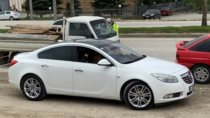 Polis denetiminden kaçamadılar! Karantina ihlali yapan 6 kişi uygulamada yakalandı